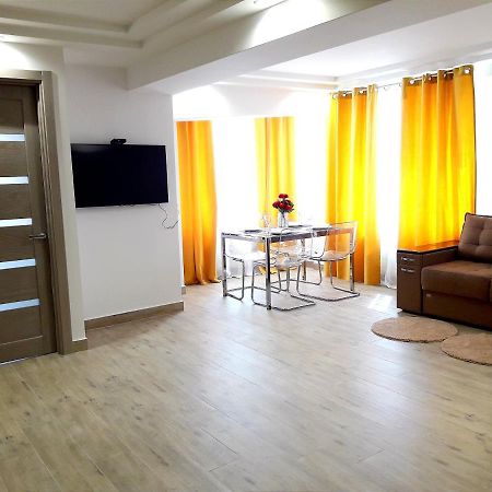 Light Apartment Center City Chisinau Exterior photo