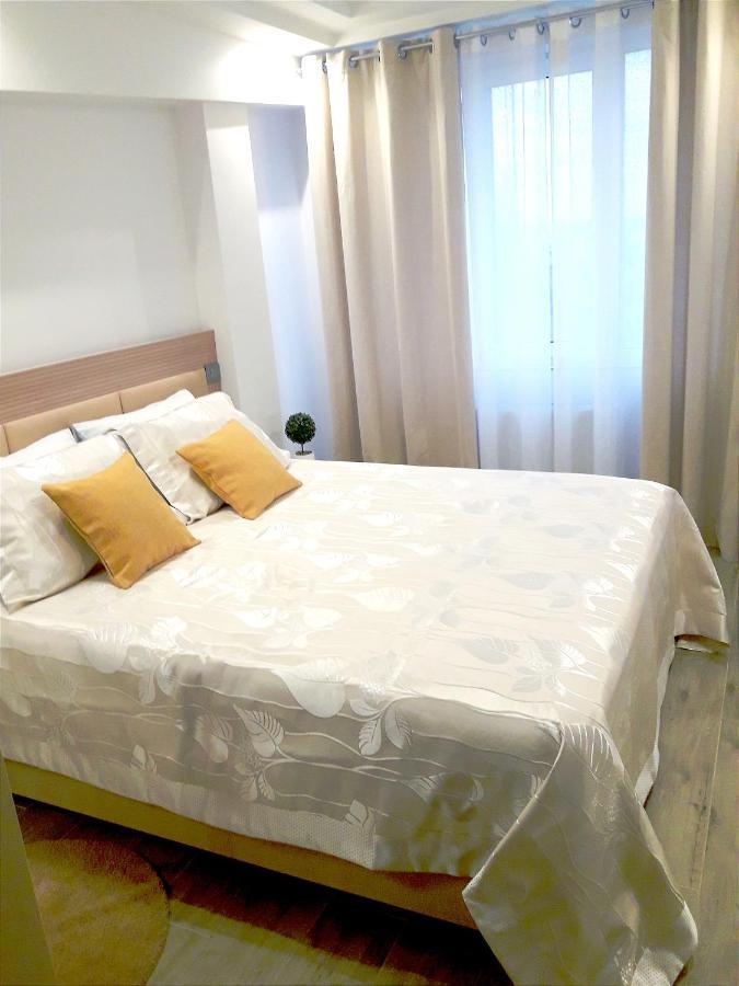 Light Apartment Center City Chisinau Exterior photo